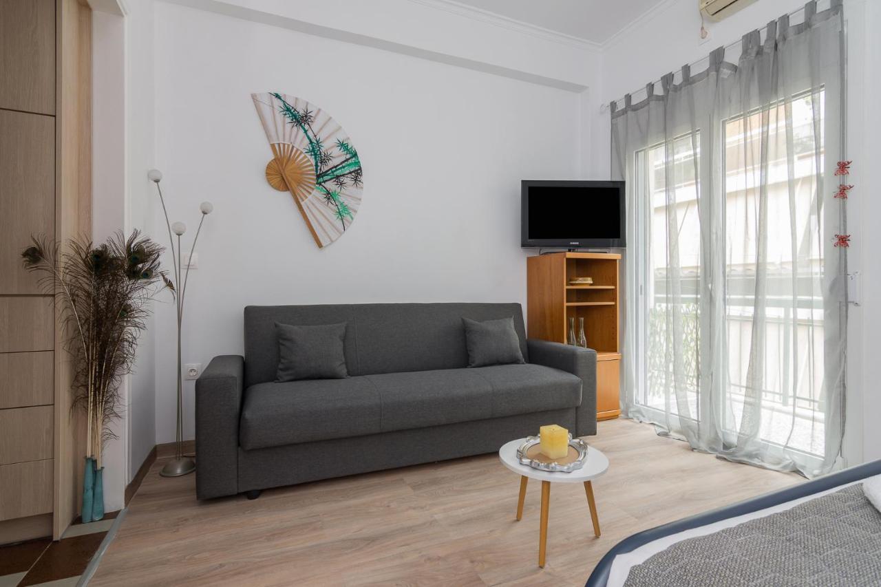 Nice Studio In Pagkrati Atenas Exterior foto